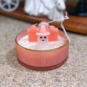 Cupcakes and cashmere pink ghost graveyard candle